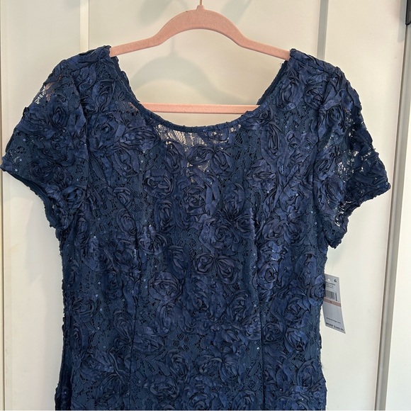 NWT Alex Evenings Navy Blue Evening Gown Size 12 - Picture 5 of 9